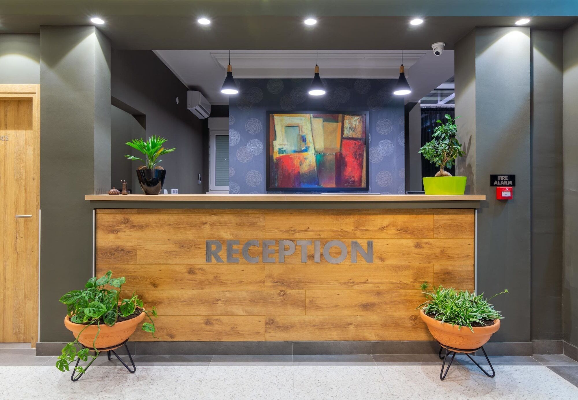 Hotel Resurs Podgorica Exterior foto